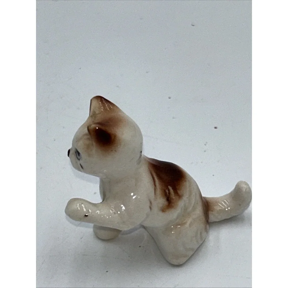Vintage Goebel Porcelain Cat Figurine RARE